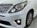 2013 Toyota Alphard
