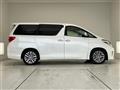 2013 Toyota Alphard