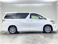 2013 Toyota Vellfire