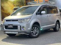 2011 Mitsubishi Delica D5