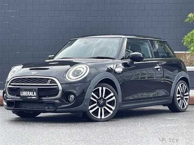 2021 BMW MINI