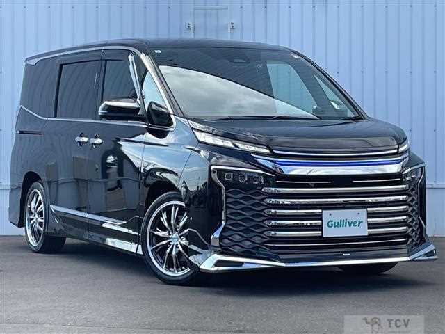 2023 Toyota Voxy