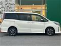 2017 Toyota Noah