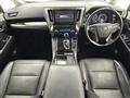 2017 Toyota Alphard Hybrid