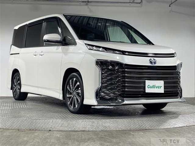 2025 Toyota Voxy