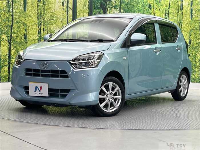 2017 Daihatsu Mira Es