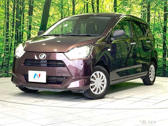 2017 Daihatsu Mira Es