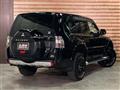 2015 Mitsubishi Pajero