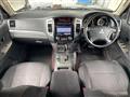 2015 Mitsubishi Pajero