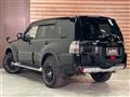2015 Mitsubishi Pajero
