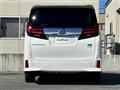 2016 Toyota Alphard Hybrid