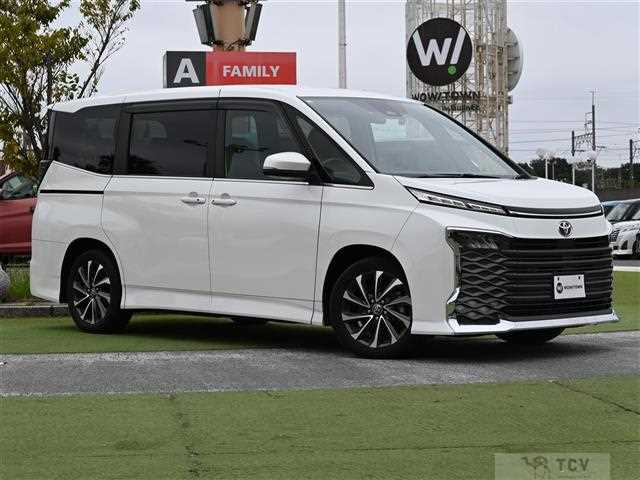 2023 Toyota Voxy