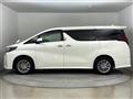 2022 Toyota Alphard Hybrid