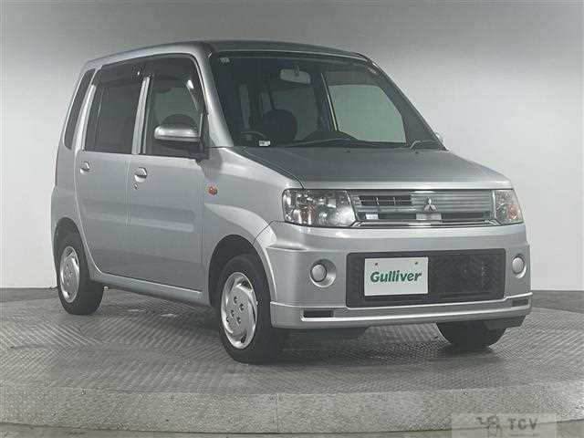 2011 Mitsubishi Toppo