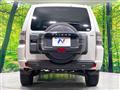 2017 Mitsubishi Pajero
