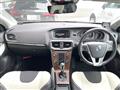 2016 Volvo V40
