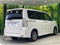 2009 Toyota Voxy