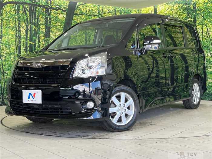 2010 Toyota Noah