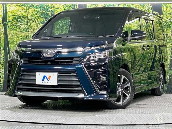 2017 Toyota Voxy
