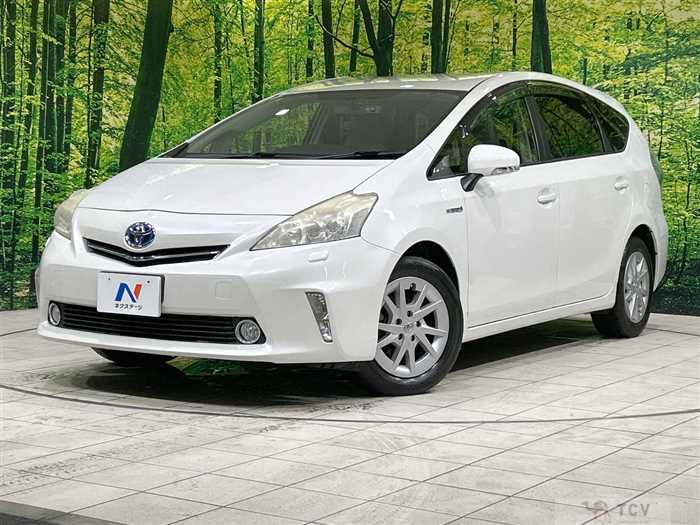 2013 Toyota PRIUS α