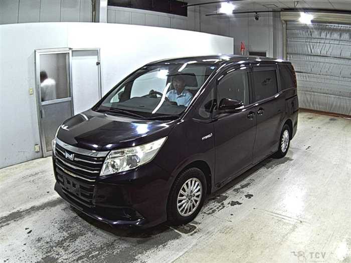 2015 Toyota Noah