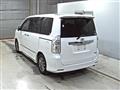 2013 Toyota Voxy