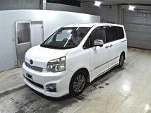 2013 Toyota Voxy