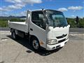2012 Hino Dutro