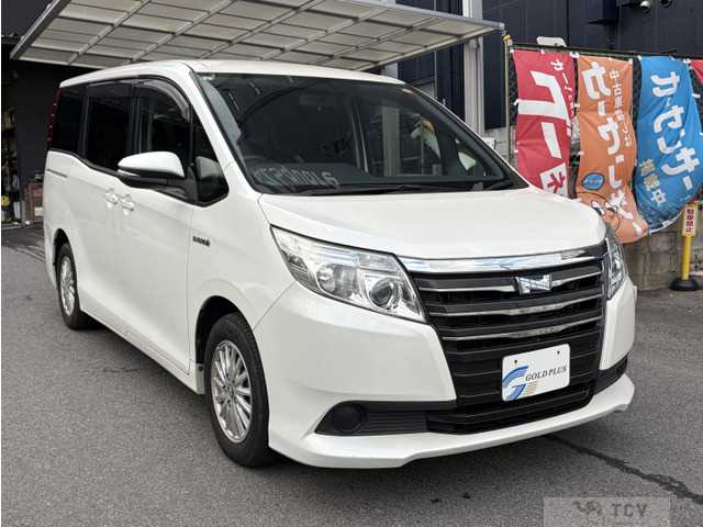 2015 Toyota Noah