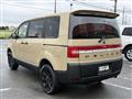 2010 Mitsubishi Delica D5