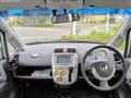 2005 Honda Life