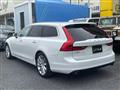 2017 Volvo V90