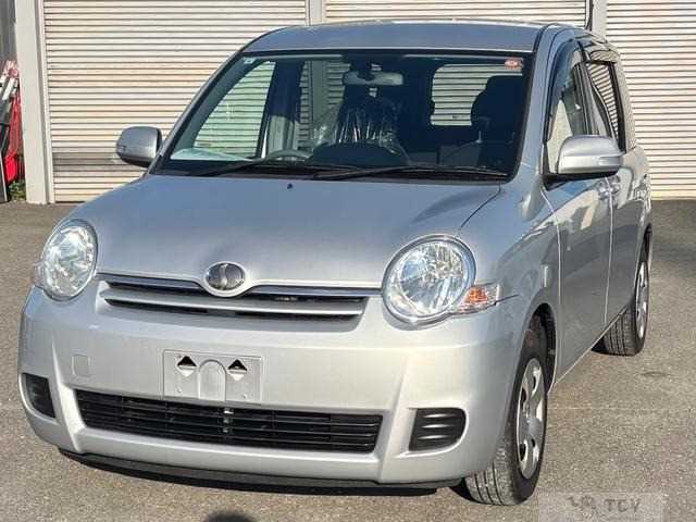 2009 Toyota Sienta