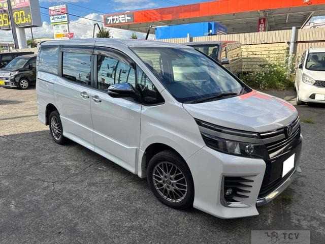 2017 Toyota Voxy