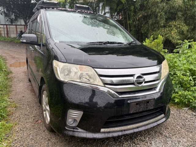 2012 Nissan Serena