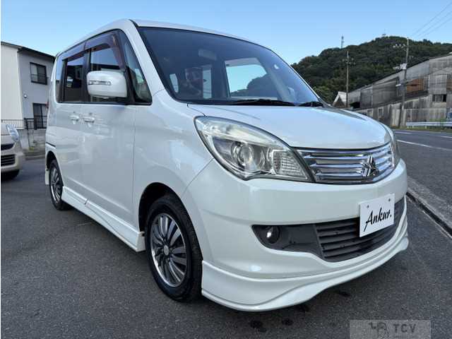 2011 Mitsubishi Delica