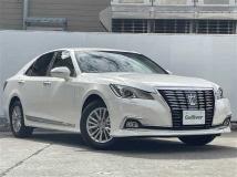 2017 Toyota Crown Royal Series