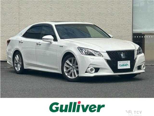 2013 Toyota Crown Hybrid