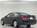 2013 Toyota Crown Hybrid
