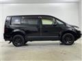 2017 Mitsubishi Delica D5