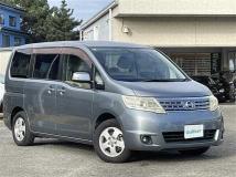 2010 Nissan Serena