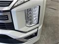 2019 Mitsubishi Delica D5