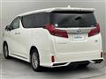 2022 Toyota Alphard Hybrid