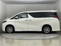 2022 Toyota Alphard Hybrid