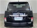 2011 Toyota Isis