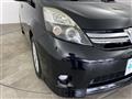 2011 Toyota Isis