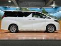 2021 Toyota Alphard