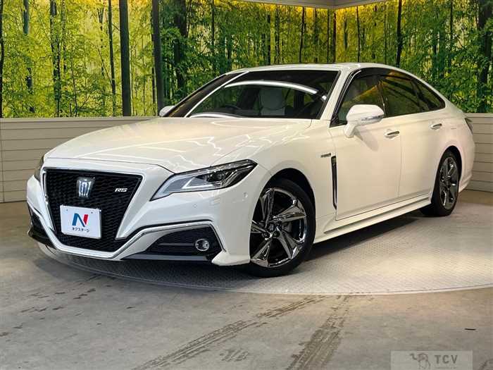 2018 Toyota Crown Hybrid