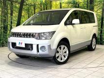 2014 Mitsubishi Delica D5