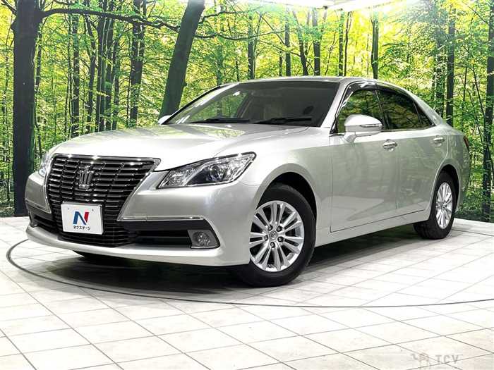 2013 Toyota Crown